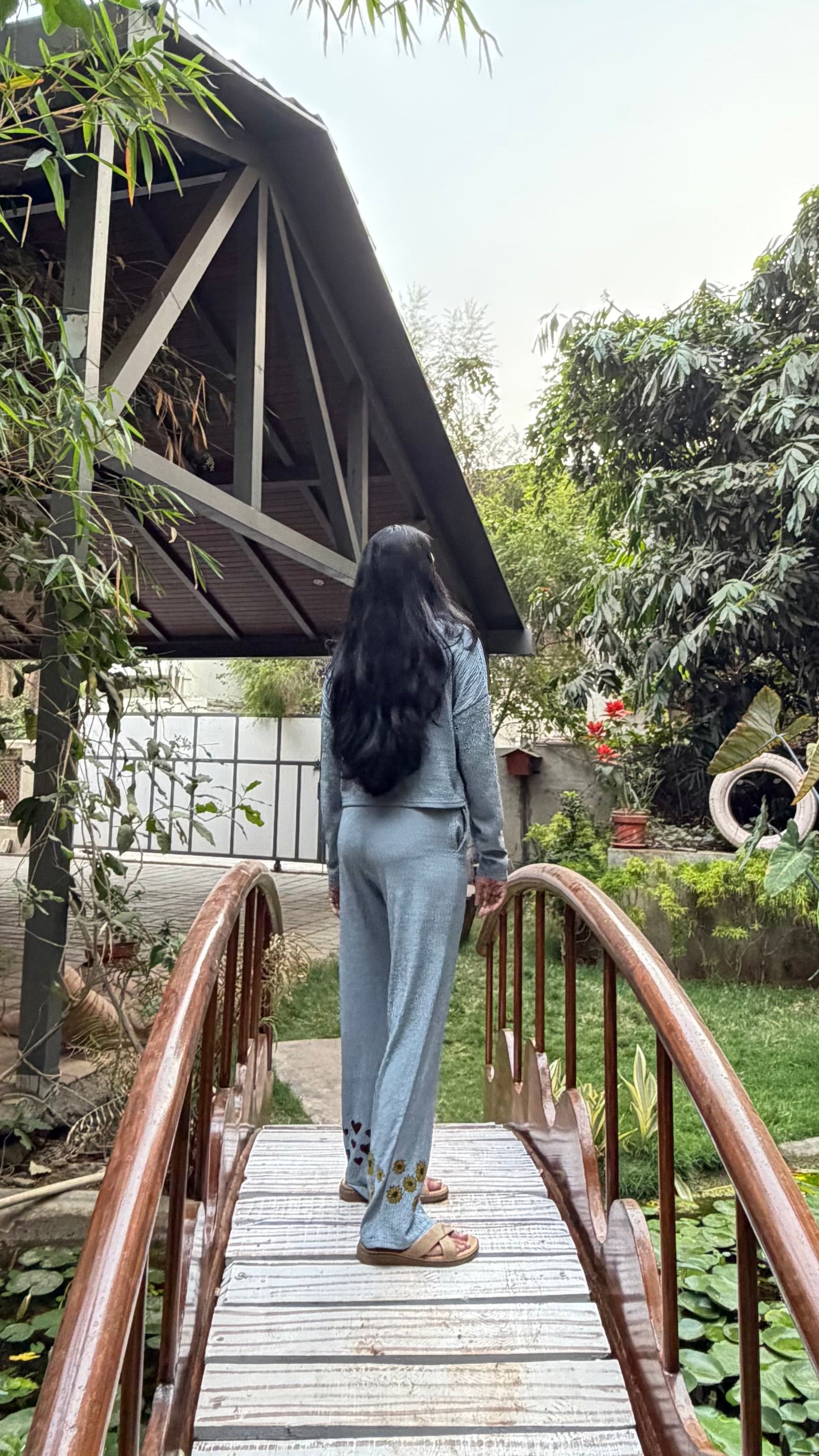 Inwe Cotton Blend Blue Hand Painted Women’s Cordset