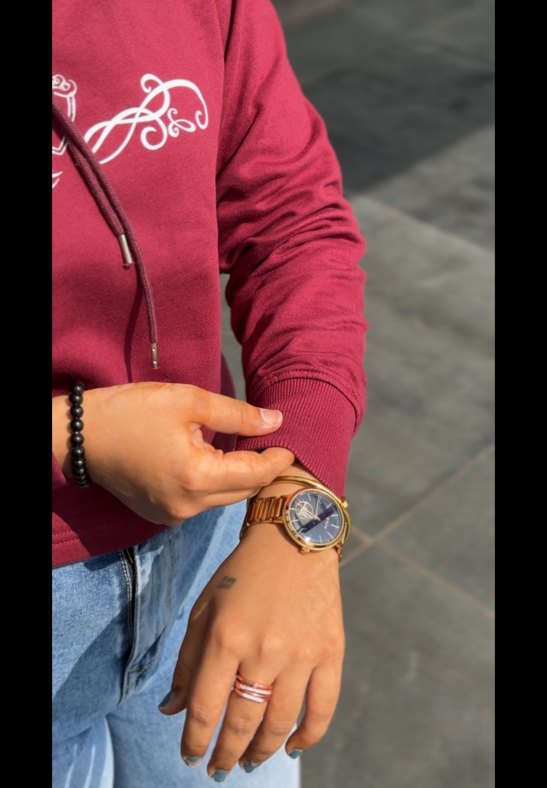 Women’s Inwestyle Maroon Printed Crop Hoodie