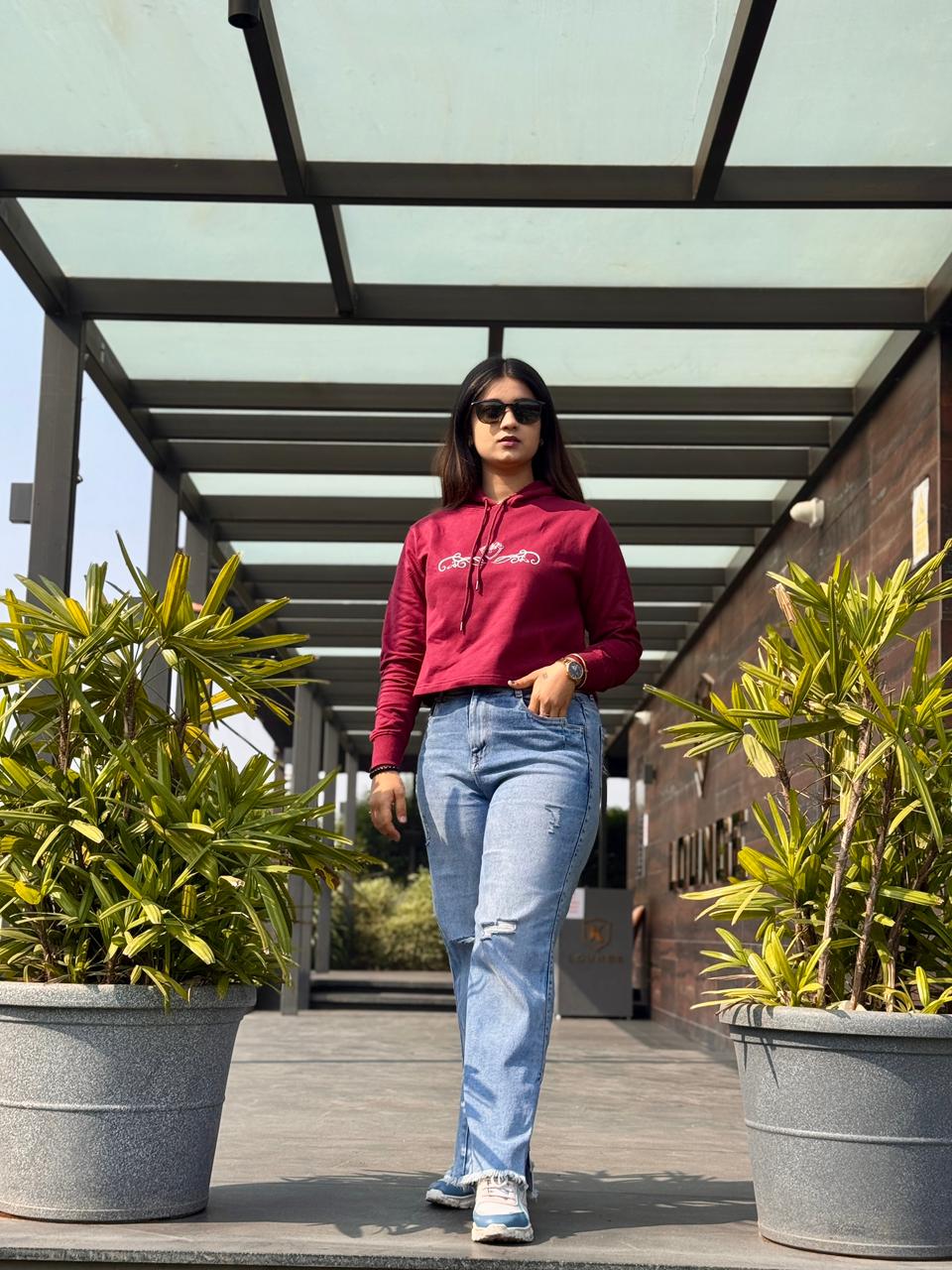 Women’s Inwestyle Maroon Printed Crop Hoodie