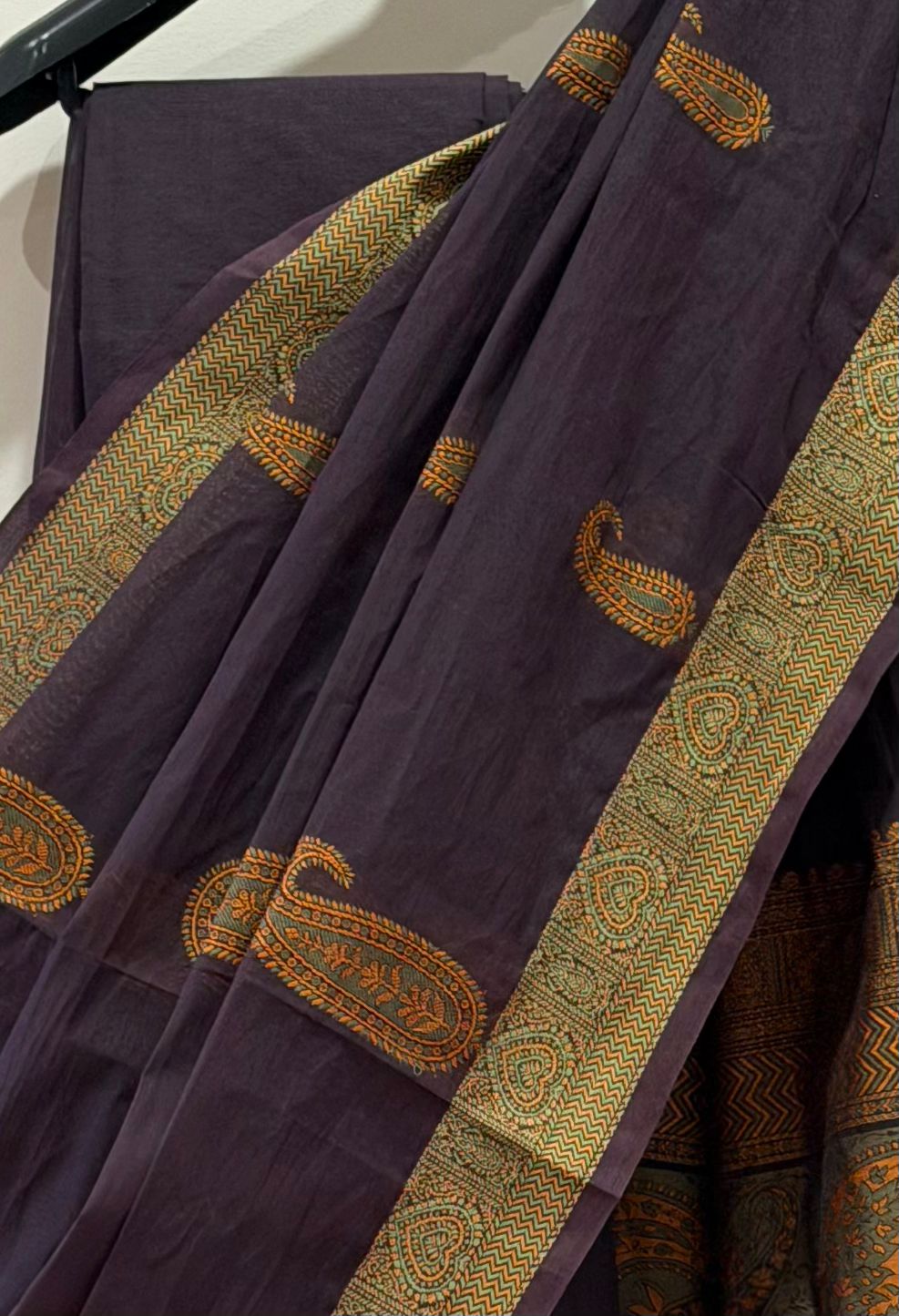 Inwestyle Pure Cotton Dark Brown Handloom Saree