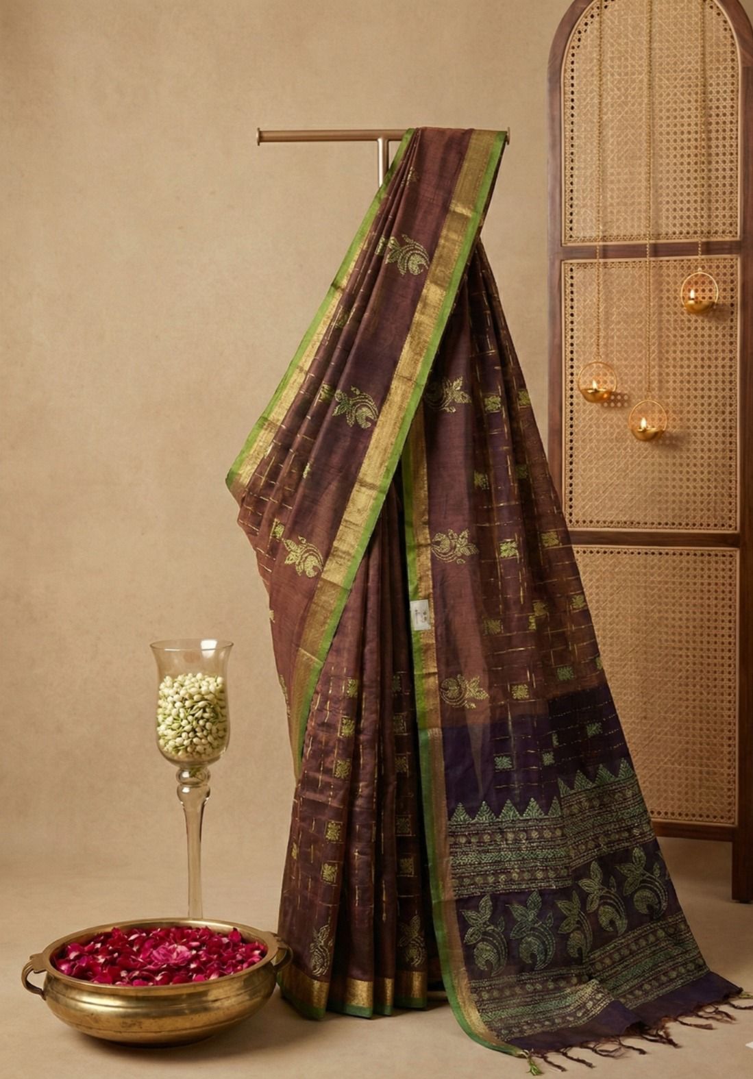 Inwestyle Pure Cotton Black Handloom Saree